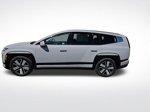 New 2026 Hyundai Ioniq 9 SEL image 8