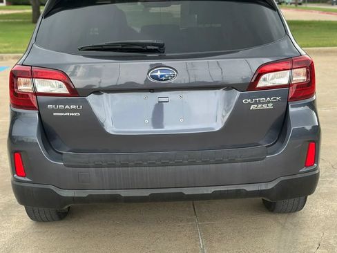 Used 2017 Subaru Outback 2.5i Premium AWD/4WD image 6