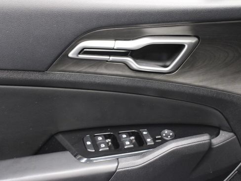 Used 2025 Kia Sportage X-Line AWD/4WD image 22