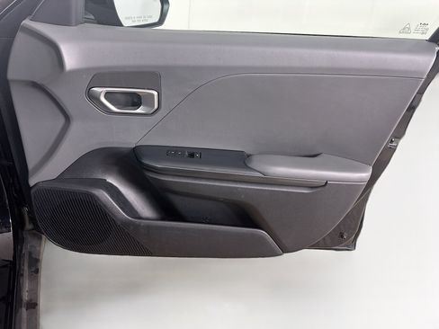 Used 2025 Kia K4 LXS image 30