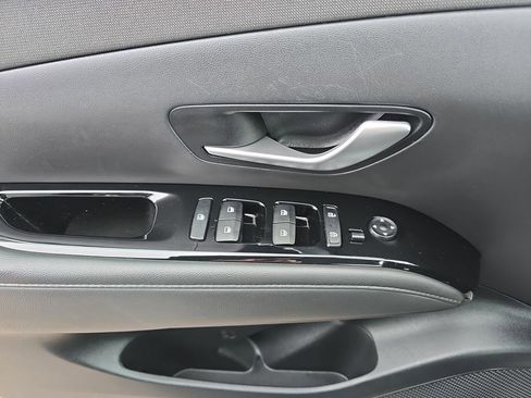 Used 2024 Hyundai Tucson Limited image 32