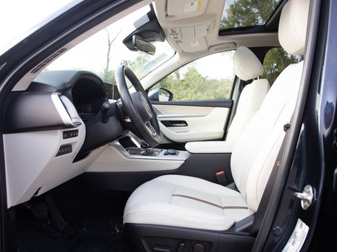 Certified 2024 MAZDA CX-90 Plug-In Hybrid w/ Premium Plus AWD/4WD image 25