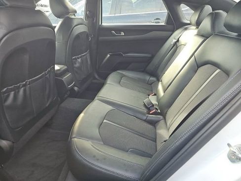 Used 2023 Kia K5 GT-Line image 11