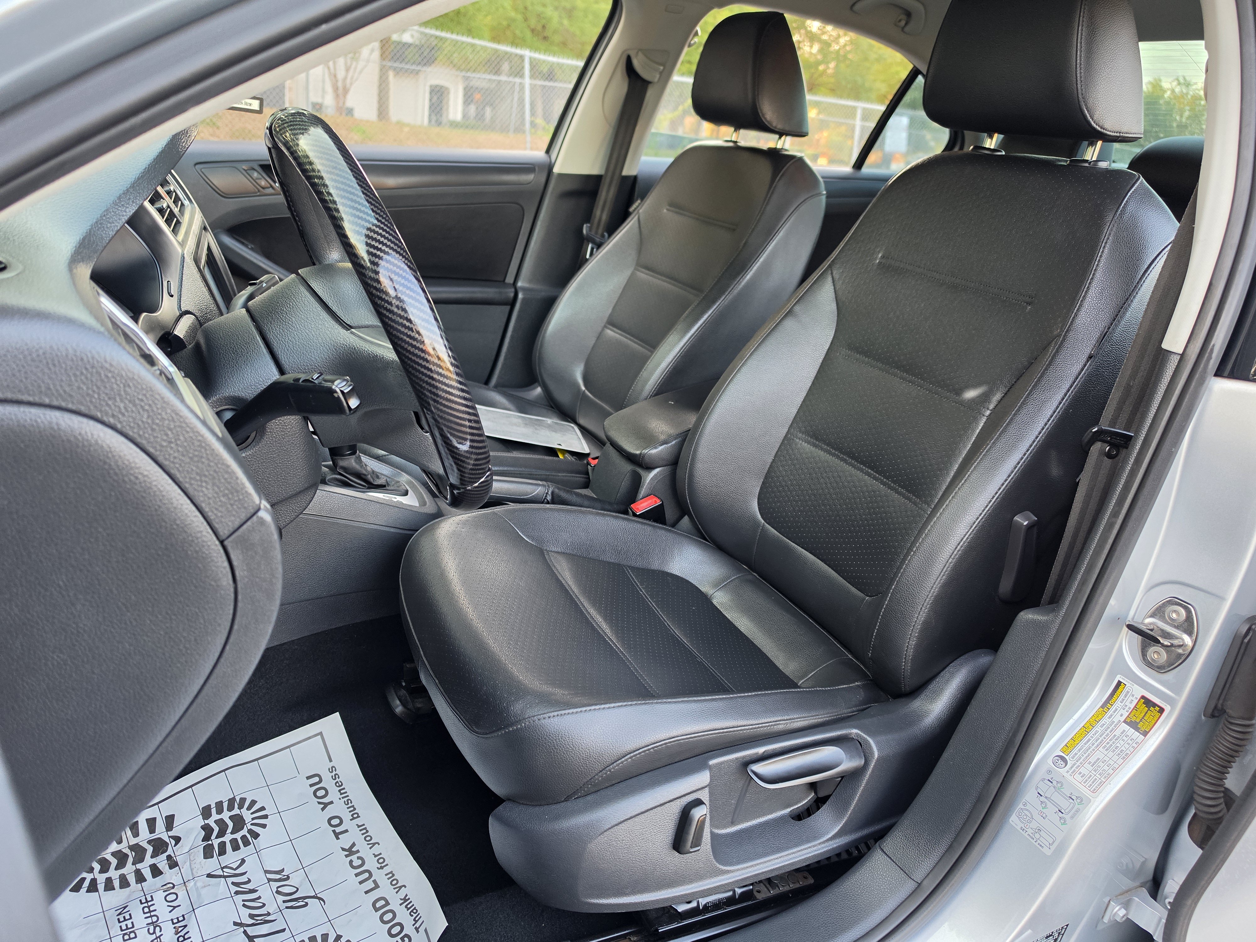 Used 2014 Volkswagen Jetta SE FWD image 25