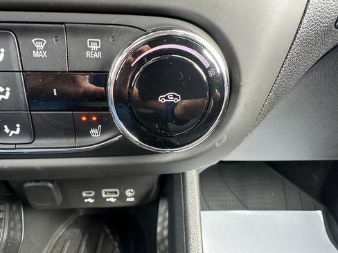 Used 2023 Chevrolet TrailBlazer LT w/ Convenience Package image 20