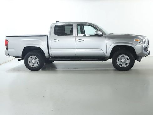 Used 2023 Toyota Tacoma SR AWD/4WD image 11