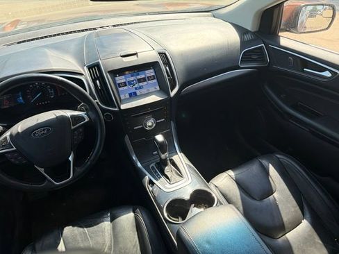 Used 2017 Ford Edge Titanium AWD/4WD image 18