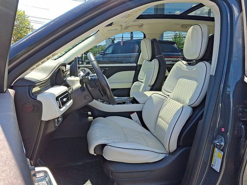 Used 2021 Lincoln Aviator Black Label w/ Dynamic Handling Package AWD/4WD image 11
