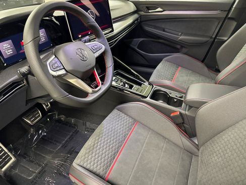 New 2026 Volkswagen Golf SE FWD image 9