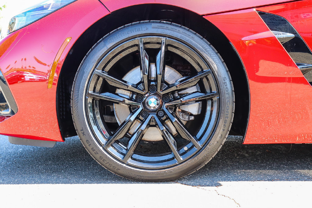 Used 2026 BMW Z4 sDrive30i w/ Shadowloine Package RWD image 9