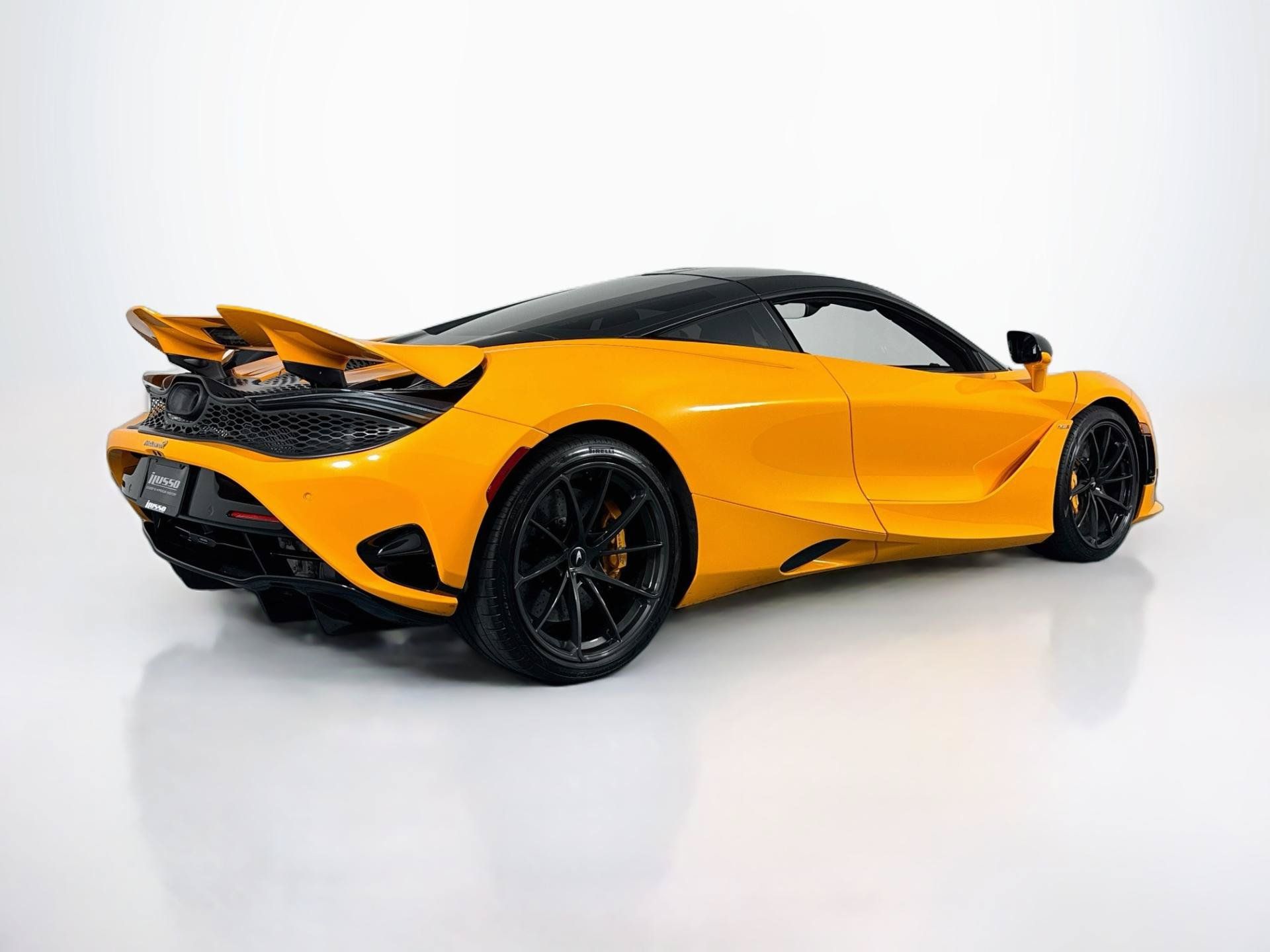Used 2025 McLaren 750S RWD image 5