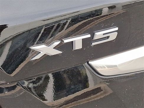 New 2025 Cadillac XT5 Premium Luxury image 18