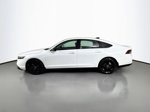 Used 2025 Honda Accord SE image 6