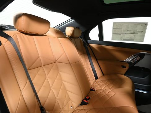 Used 2026 BMW 740i xDrive w/ Premium Package image 35