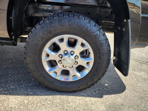 Used 2022 RAM 2500 Laramie image 11