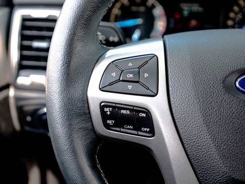 Used 2019 Ford Ranger XLT w/ Equipment Group 302A Luxury AWD/4WD image 16