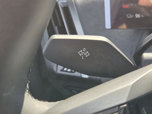 New 2026 BMW iX xDrive60 w/ M Sport Package image 28