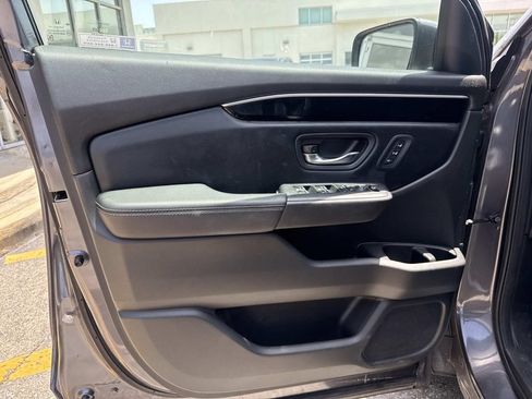 Used 2023 Honda Pilot EX-L image 19