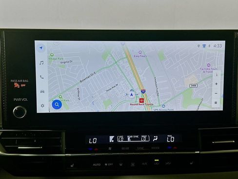 Certified 2026 Toyota Sienna XLE FWD image 13