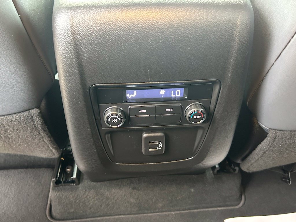 Used 2023 Buick Enclave Essence AWD/4WD image 20