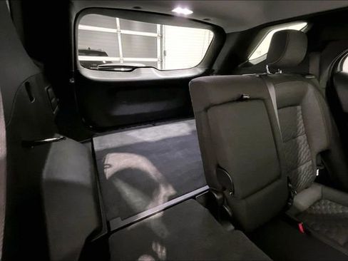 Used 2018 Chevrolet Equinox LT image 26