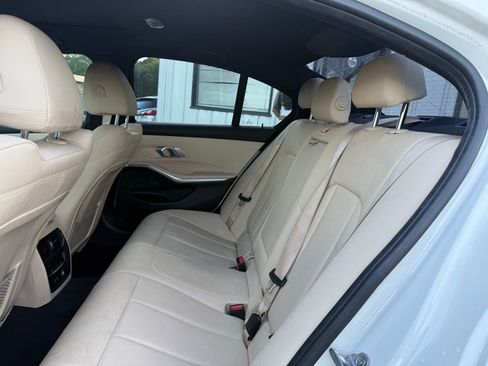 Used 2020 BMW 330i xDrive Sedan w/ Convenience Package AWD/4WD image 10