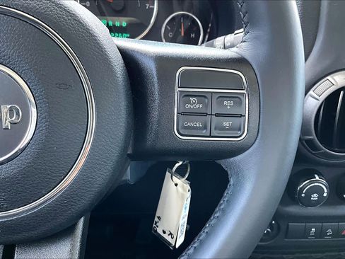 Used 2018 Jeep Wrangler Unlimited Sport AWD/4WD image 22