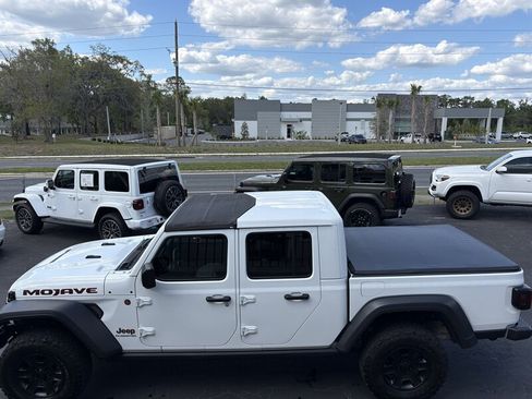 Used 2022 Jeep Gladiator Mojave w/ Trailer Tow Package AWD/4WD image 8
