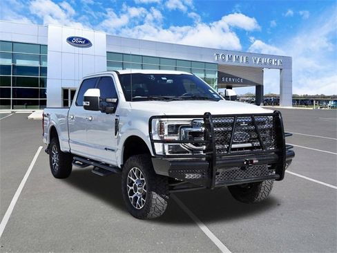 Used 2022 Ford F250 Lariat w/ Lariat Ultimate Package image 6