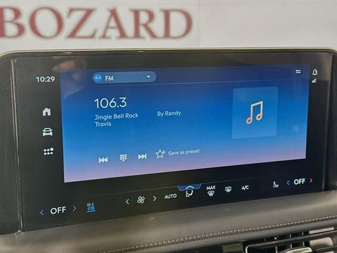 Certified 2025 Lincoln Aviator 2WD w/ Equipment Group 101A image 18