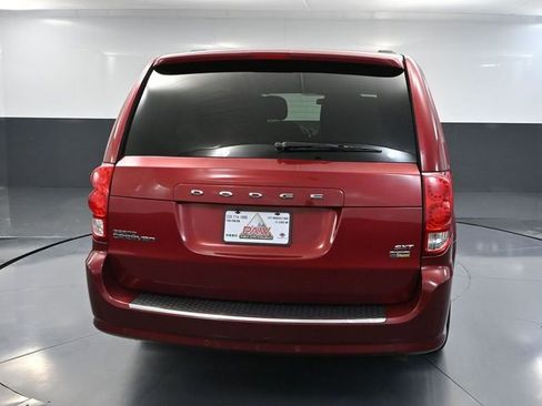 Used 2014 Dodge Grand Caravan SXT w/ Rear Park Assist Package image 5