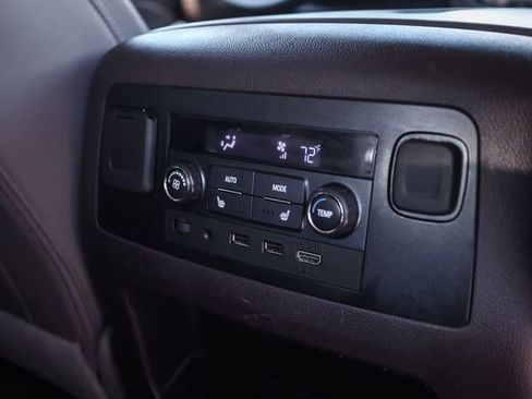 Used 2019 GMC Yukon Denali w/ Denali Ultimate Package AWD/4WD image 63