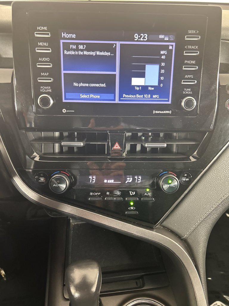 Used 2024 Toyota Camry SE FWD image 14