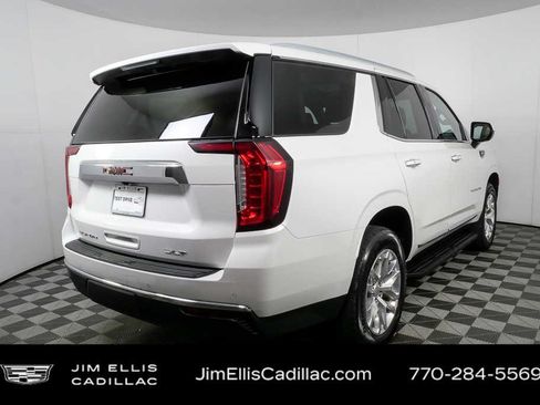 Used 2023 GMC Yukon SLT RWD image 3