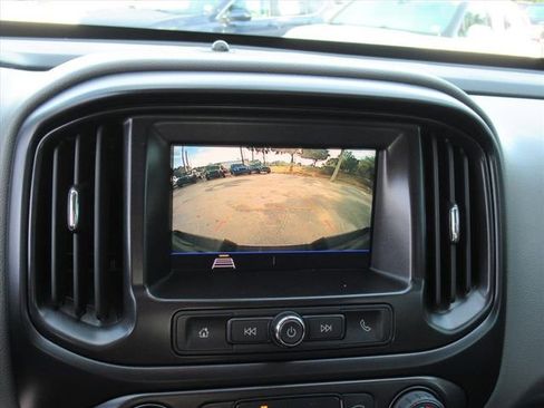 Used 2022 Chevrolet Colorado W/T w/ Custom Special Edition image 22