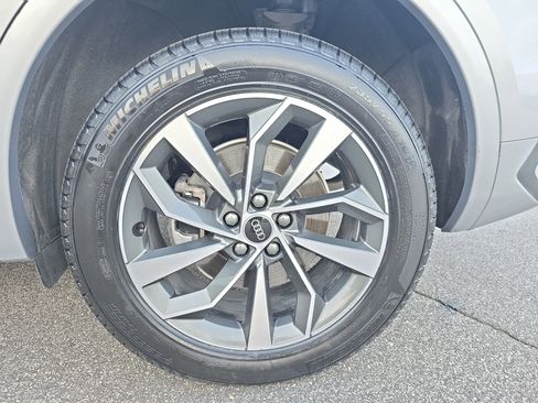 Certified 2022 Audi Q5 2.0T Premium w/ Convenience Package image 32