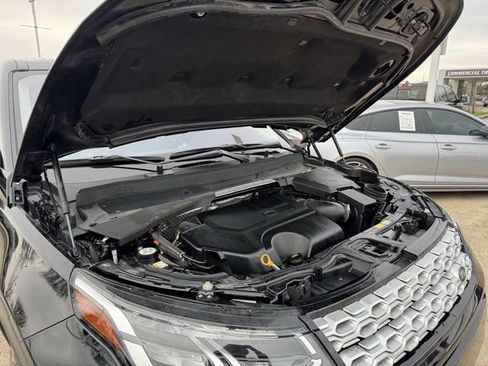 Used 2020 Land Rover Discovery Sport S image 25