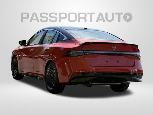 New 2026 Nissan Sentra SR w/ SR Premium Package FWD image 4