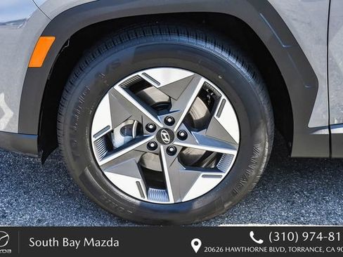 Used 2025 Hyundai Tucson SEL FWD image 11