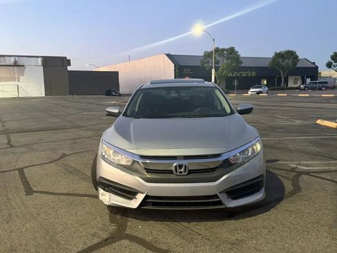 Used 2017 Honda Civic EX image 3