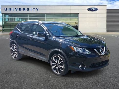 Used 2017 Nissan Rogue Sport SL AWD/4WD image 1