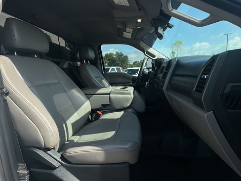Used 2020 Ford F550 4x4 Regular Cab Super Duty image 16