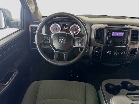 Used 2018 RAM 1500 Express RWD image 17