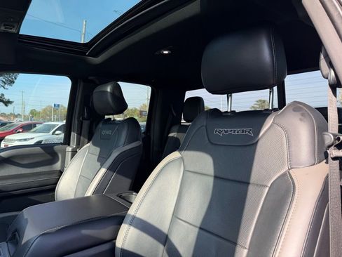 Used 2017 Ford F150 Raptor w/ Equipment Group 802A Luxury AWD/4WD image 11