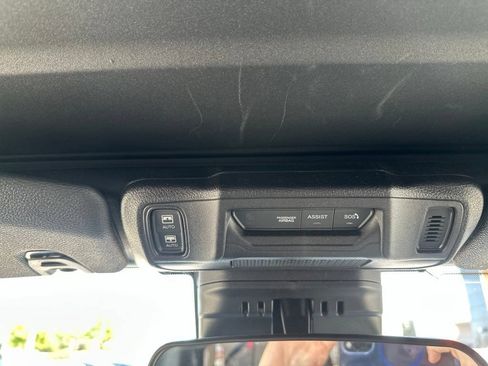 Used 2025 Jeep Wrangler Unlimited Sport AWD/4WD image 36