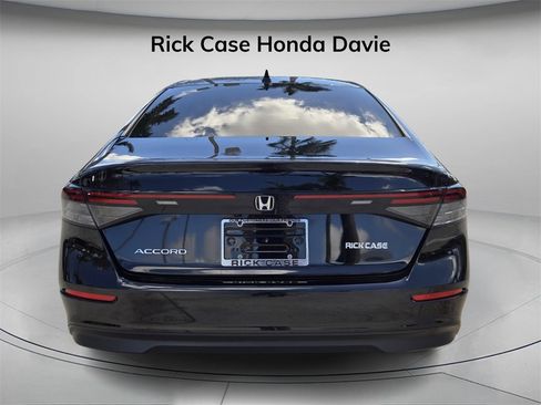 Certified 2024 Honda Accord EX image 6