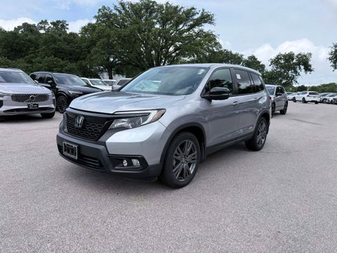 Used 2021 Honda Passport EX-L image 2