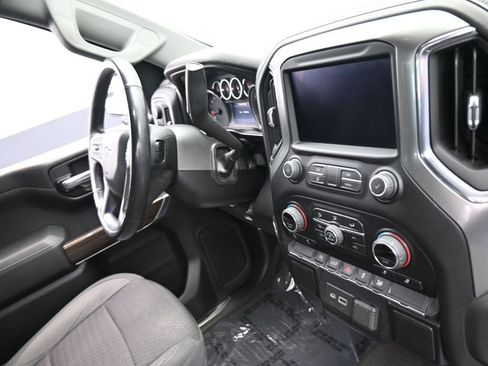 Used 2021 Chevrolet Silverado 1500 RST image 25