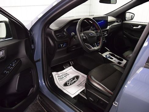 Used 2023 Ford Escape ST-Line w/ Tech Pack #1 AWD/4WD image 14