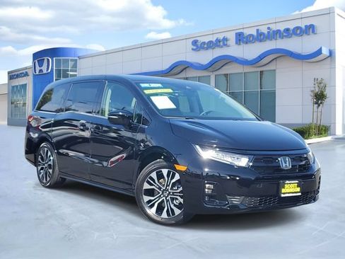 Used 2025 Honda Odyssey Elite image 1